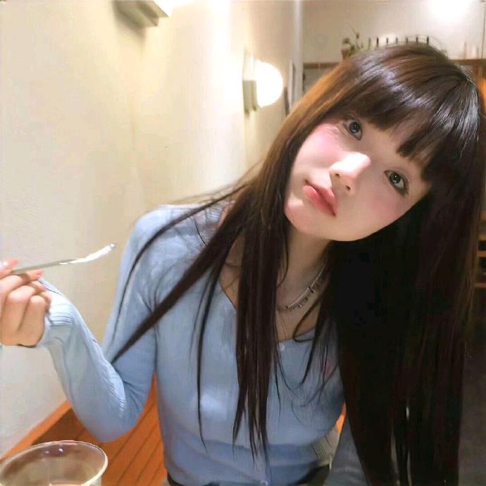 悠见然