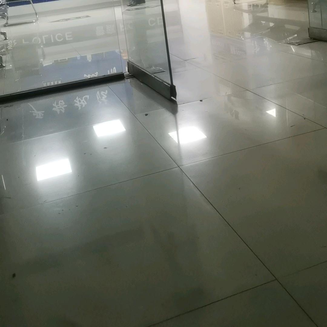 板板脚
