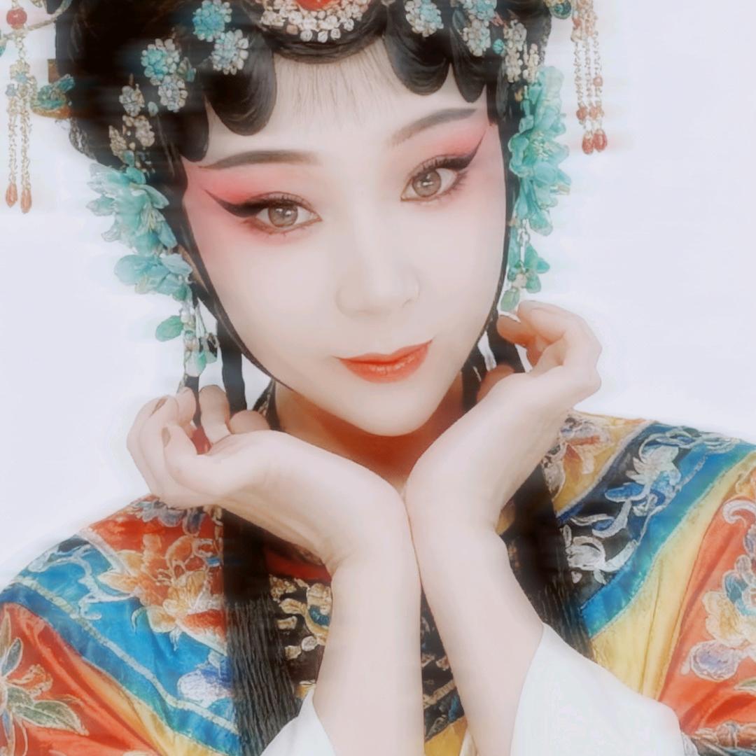 溪溪