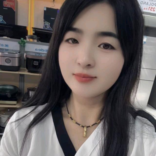 我是小菲菲