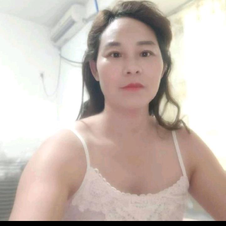 梅姐，83.年，单身，