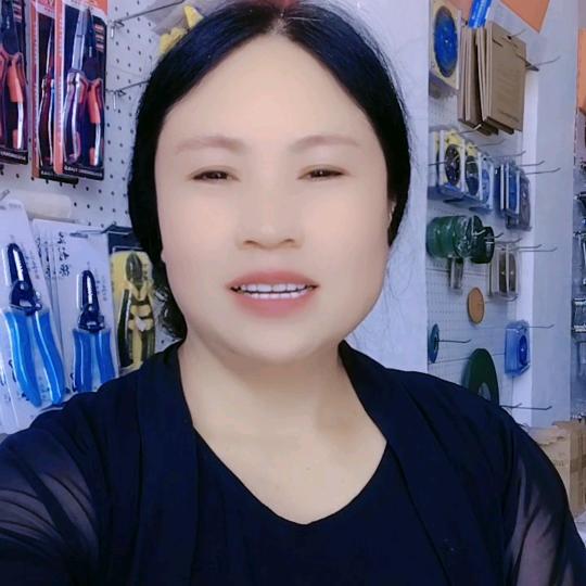 飞飞姐
