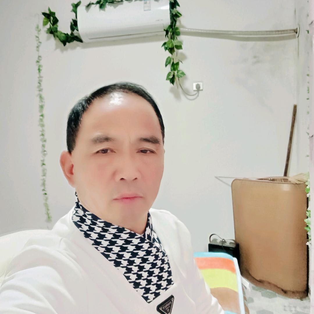 邱建平，阳光总在风雨后，！