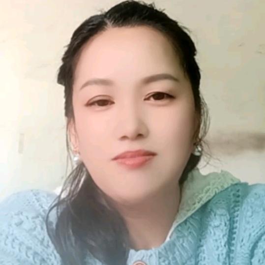 静守己心，浅笑安然。