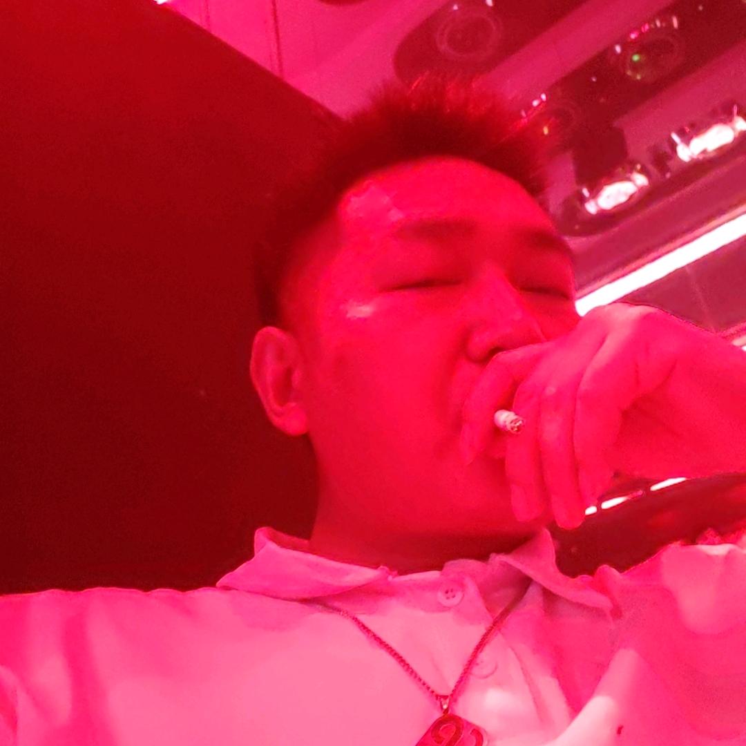 颜先生(哥斯拉定台人）