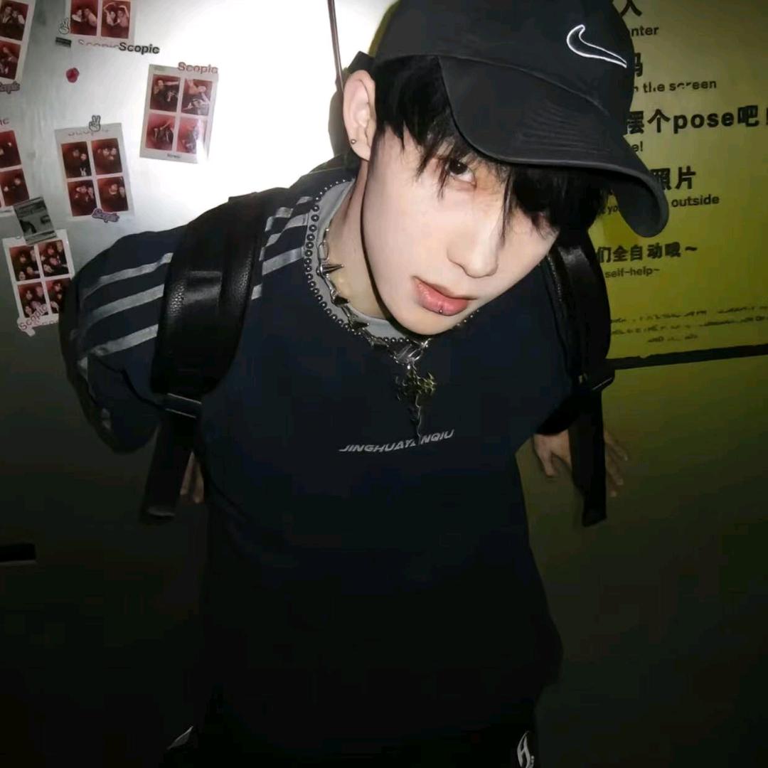 Kʸᵘ
