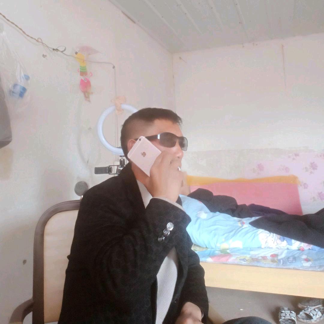 小老伟