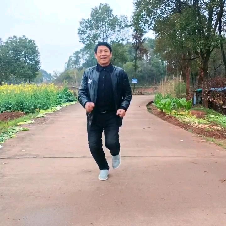 包子大哥