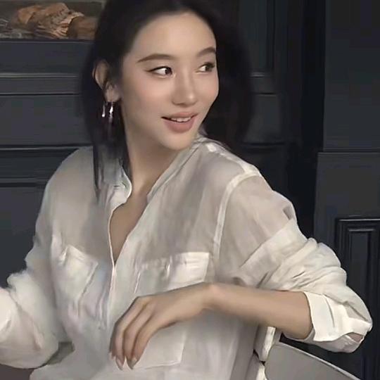 LiLi李慧儿-穿搭优选