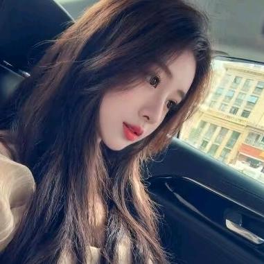 卖衣服的小姐姐🌱🍀