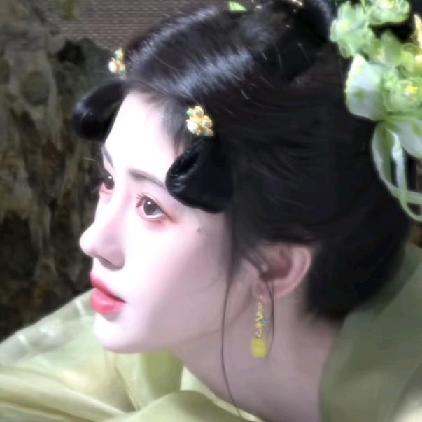 哪有女孩不愛花