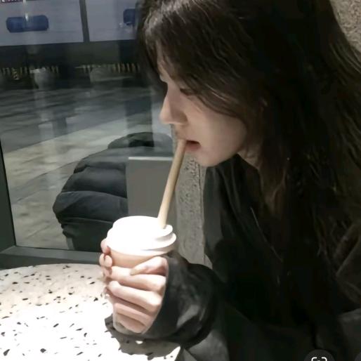 内向的香菜