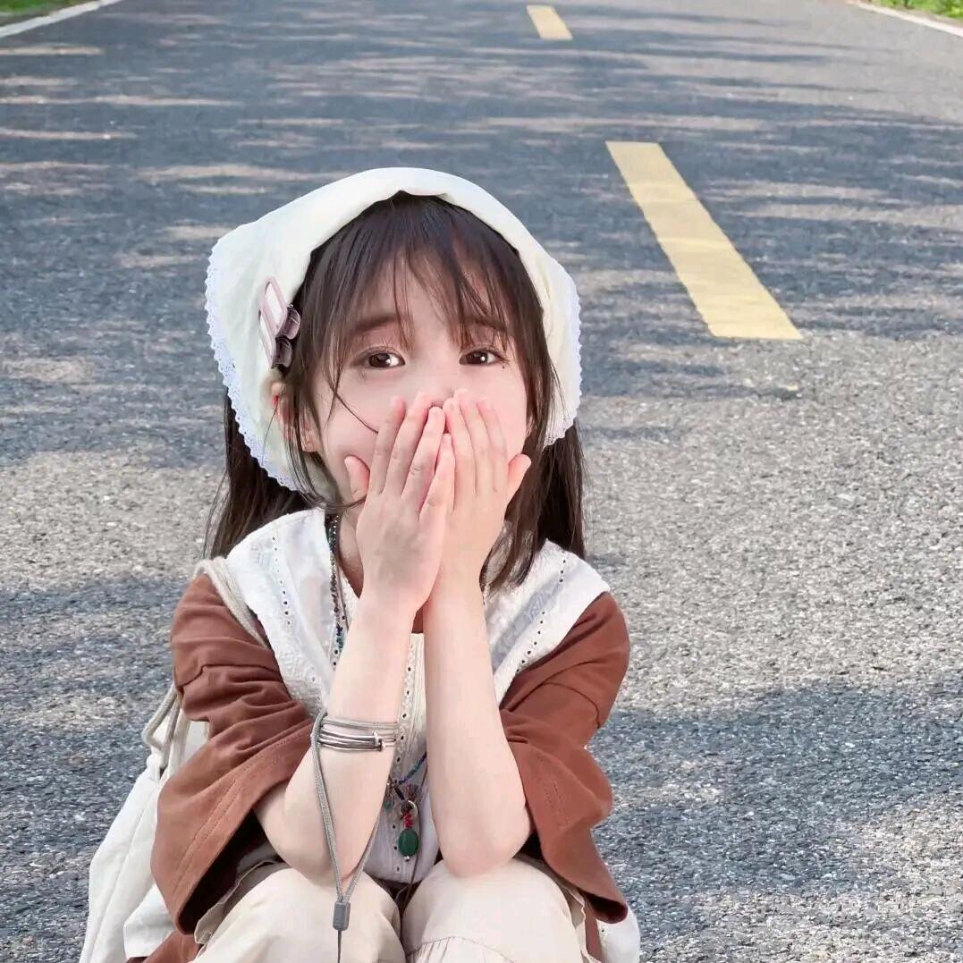 HY.