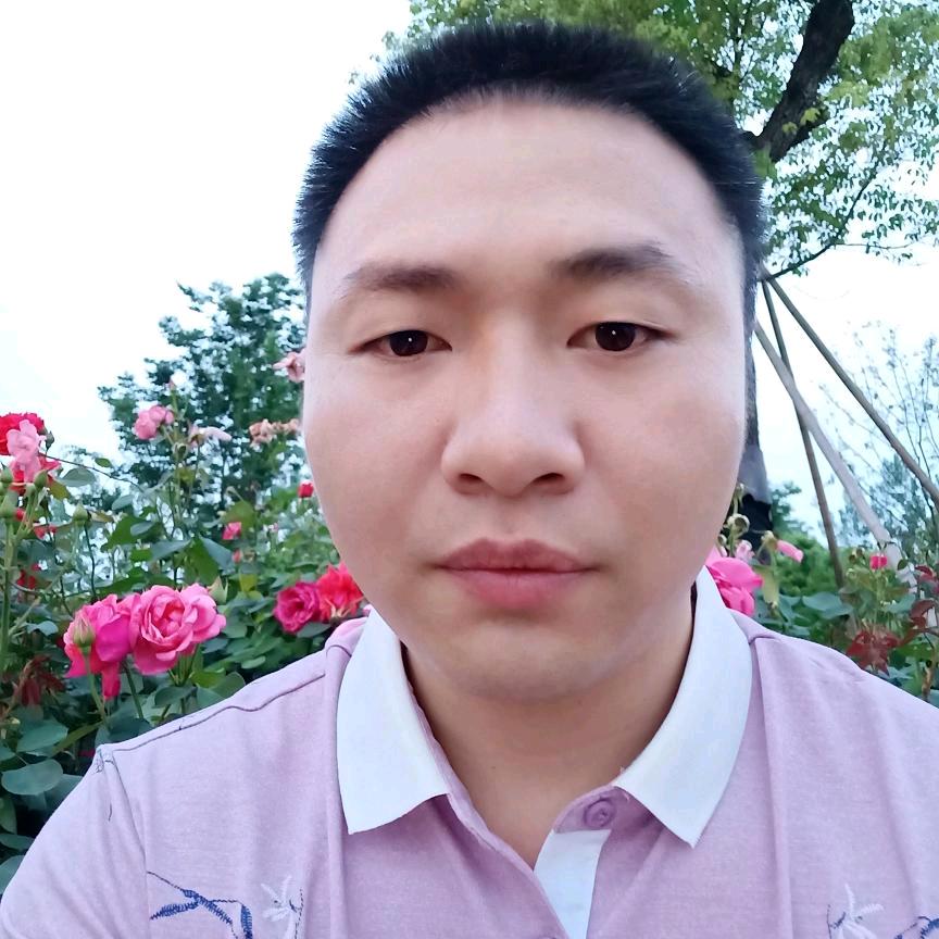 82年🐶🐶男人无钱跟谁都无缘