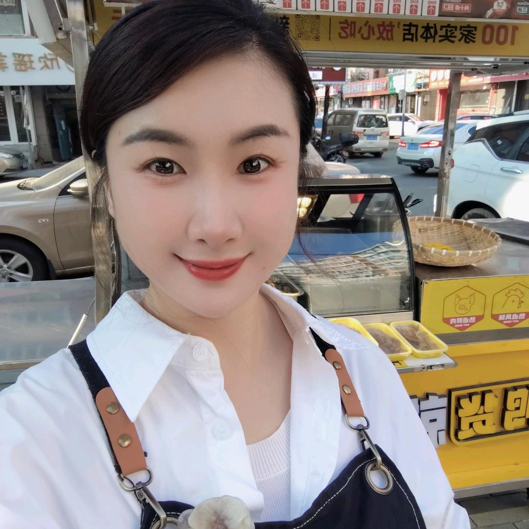 莹姐的卤味摊