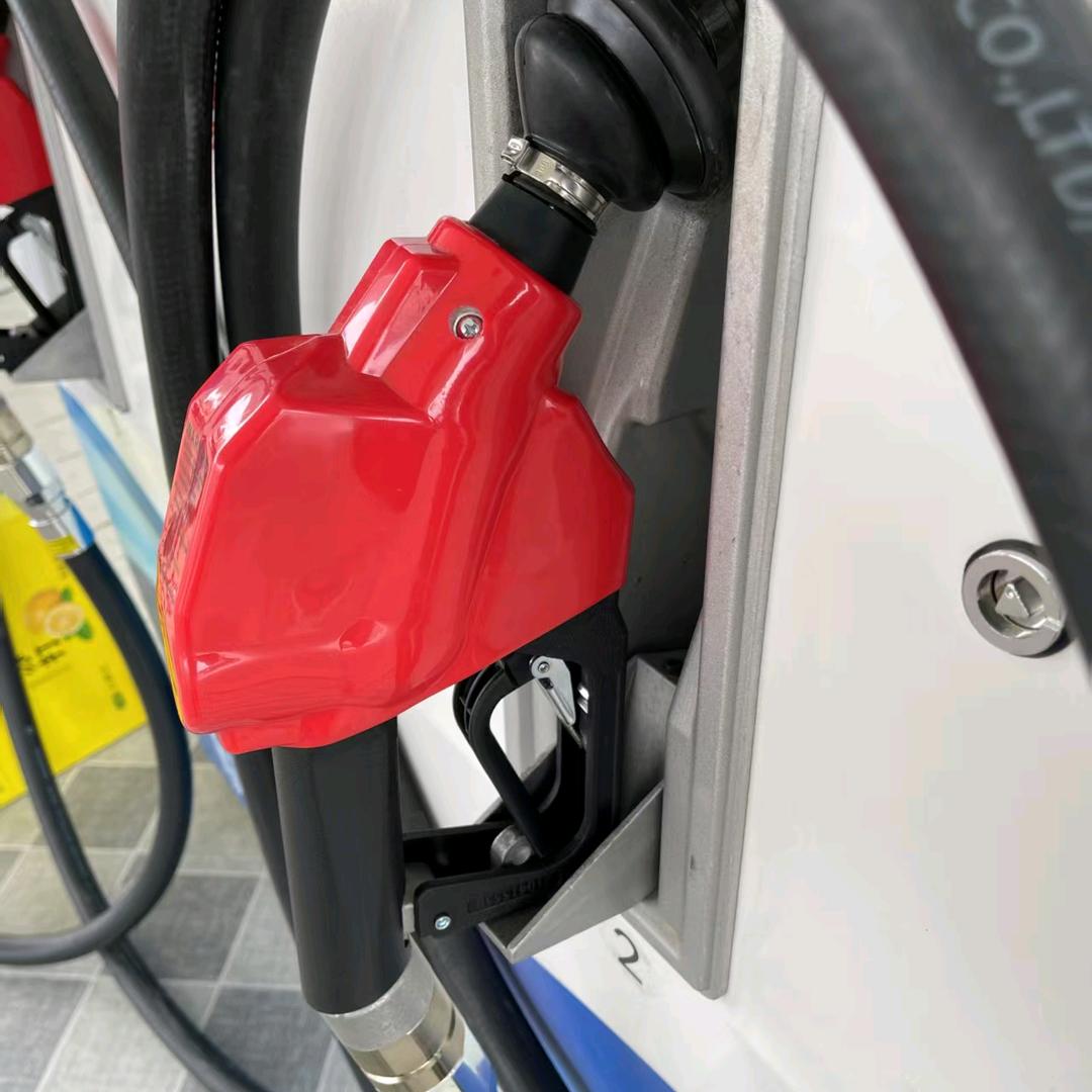 加油站小伙伴儿