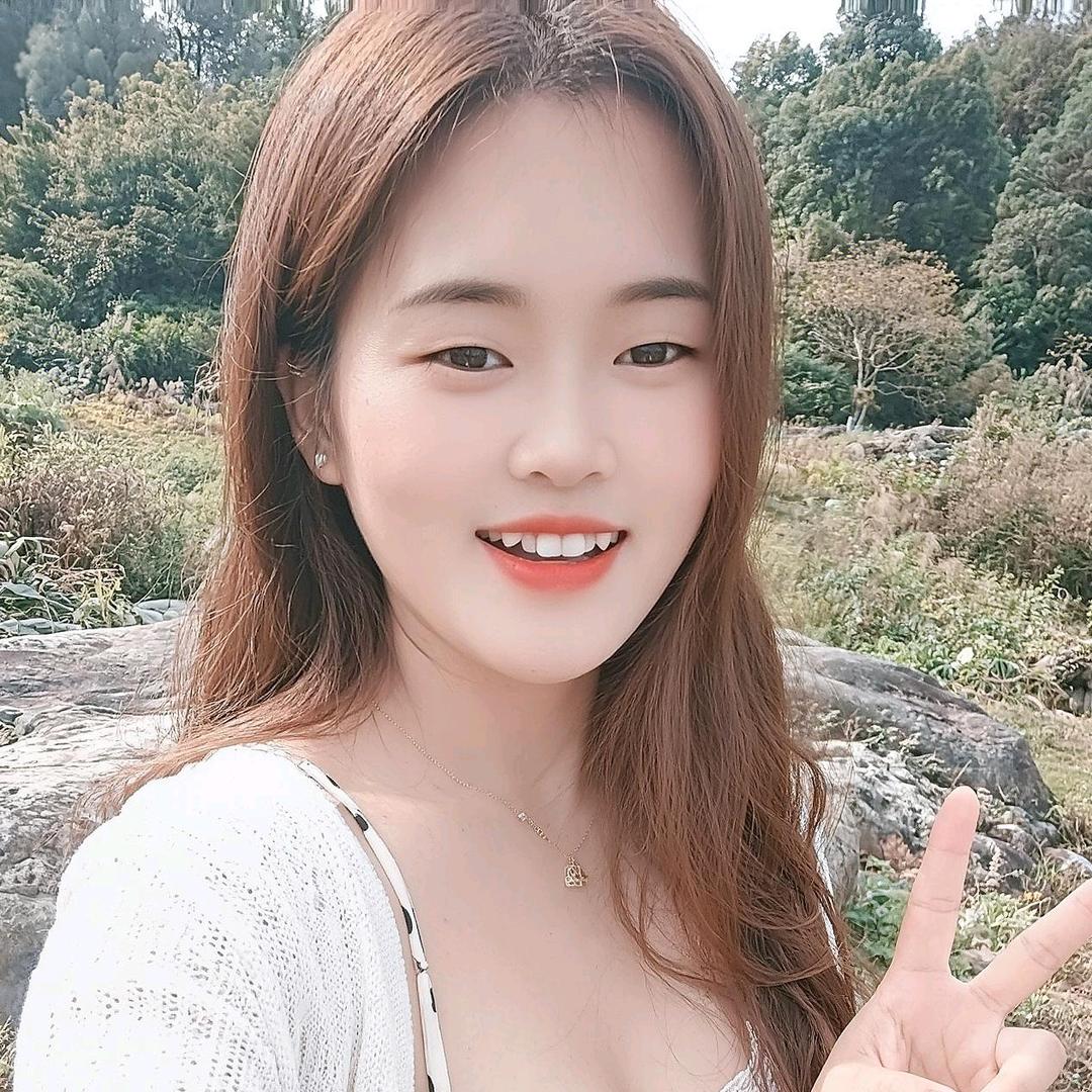 ঞ ໌້獨一無二的女人⚕️