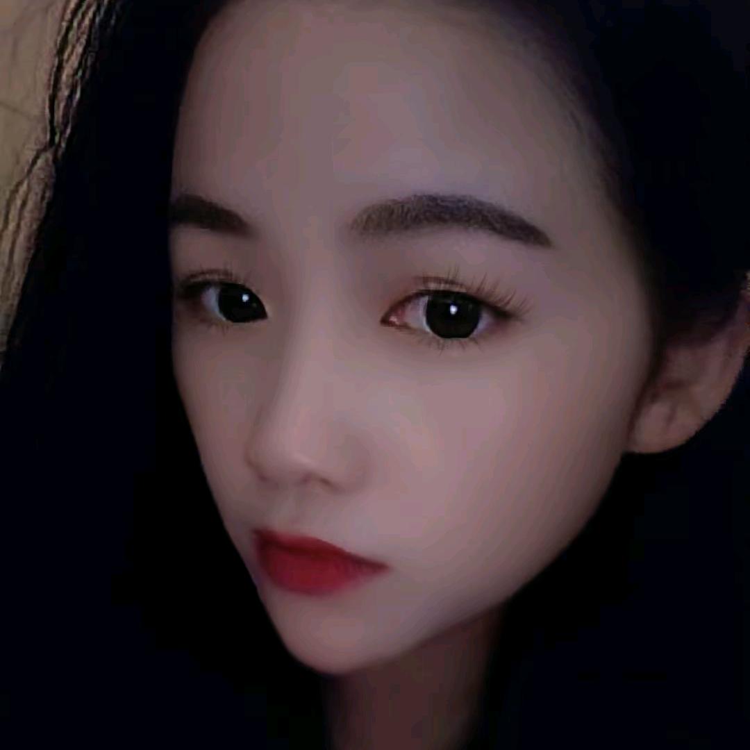 性感的母蟑螂🤓