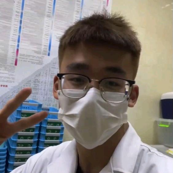 护理辅导员心诚老师-鸣帆教育