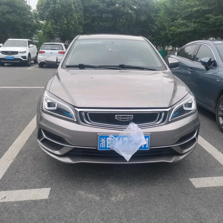 右手牵左手