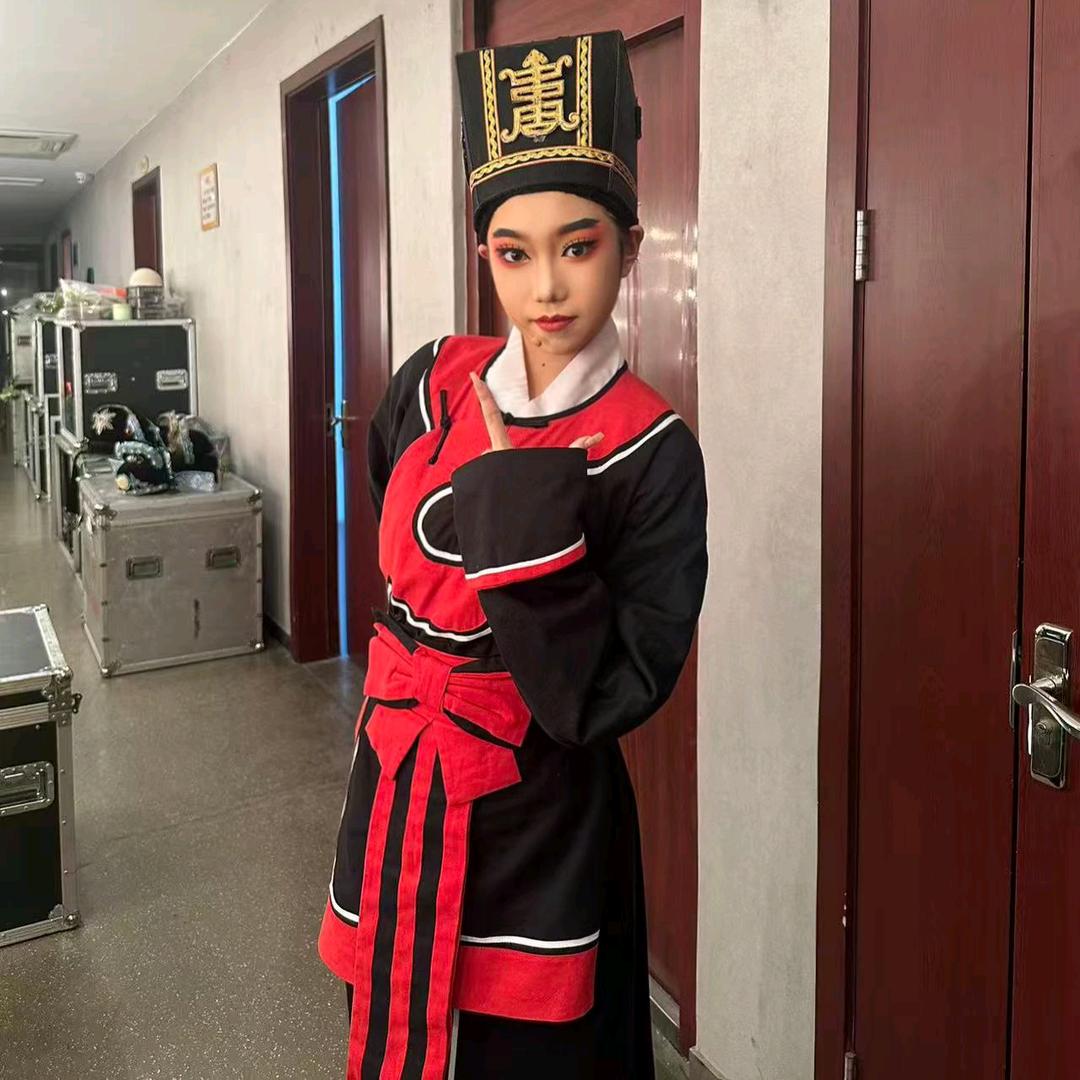 21诸暨胡羽曦