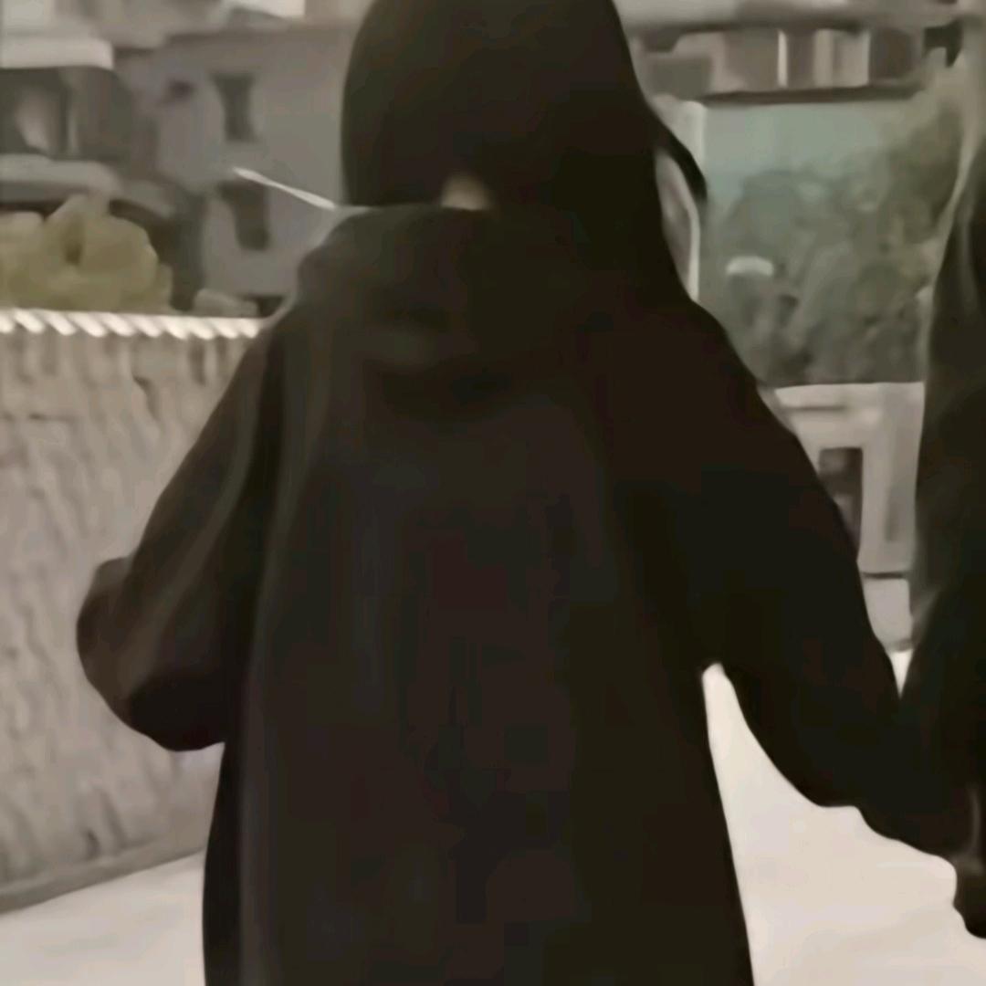 委屈就睡ᵇᵃ