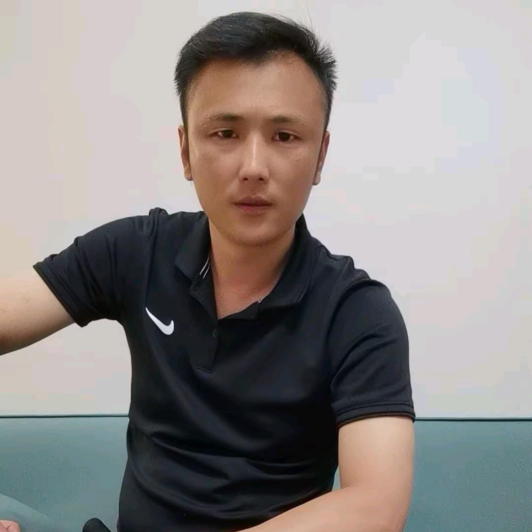 1龍哥（2025雄起！！！）