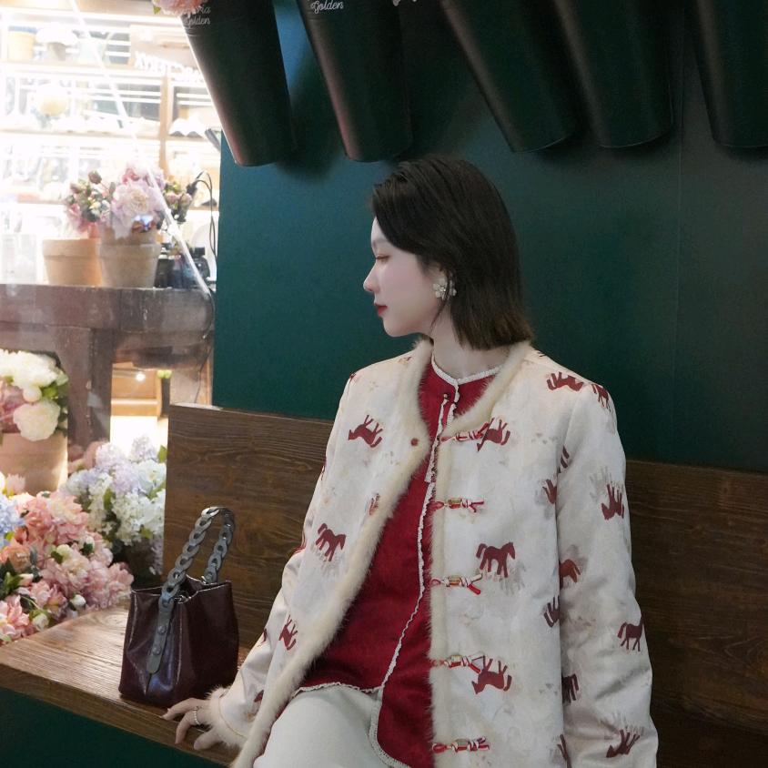 深圳南油墨墨服饰店墨墨家高端女装