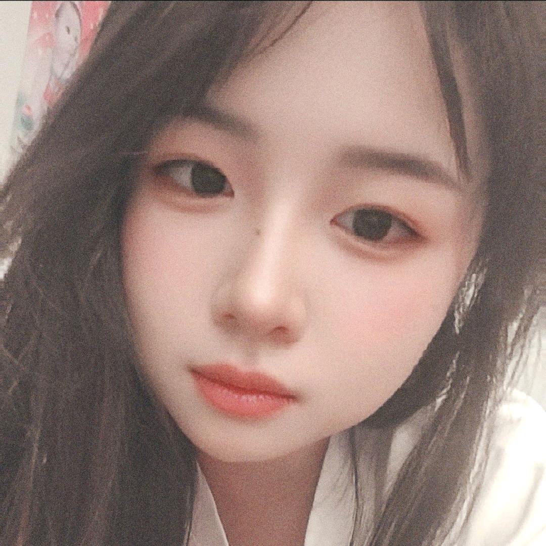 伍月🌹