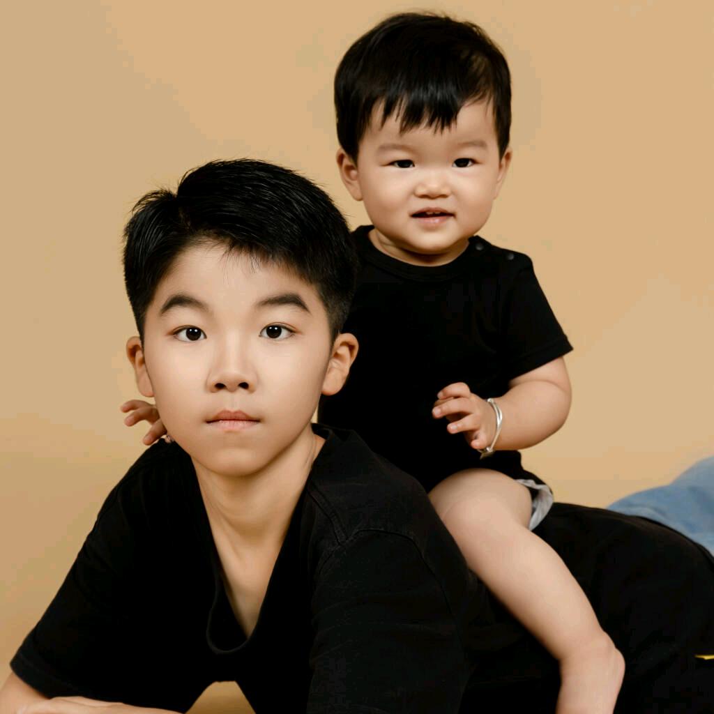 @猪猪妹妹小吃货