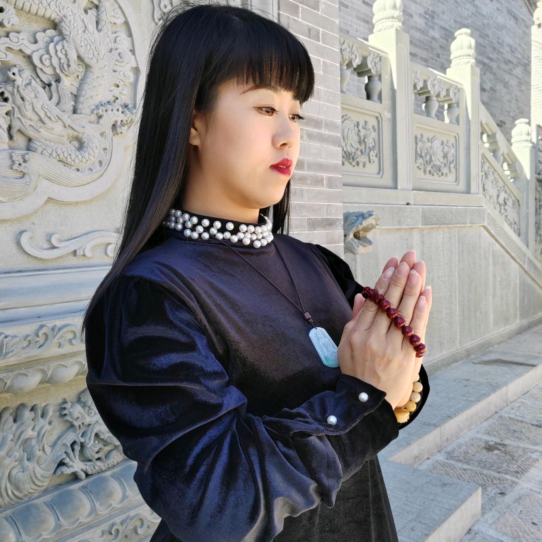五台山晶姐（法号～妙钰）