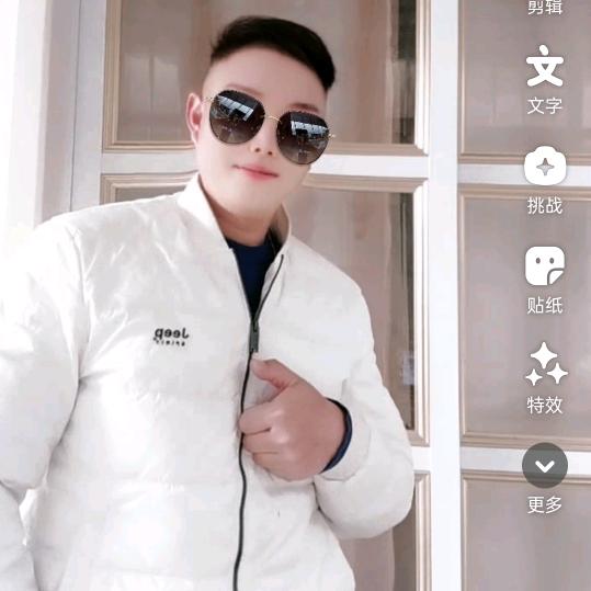 张艺章