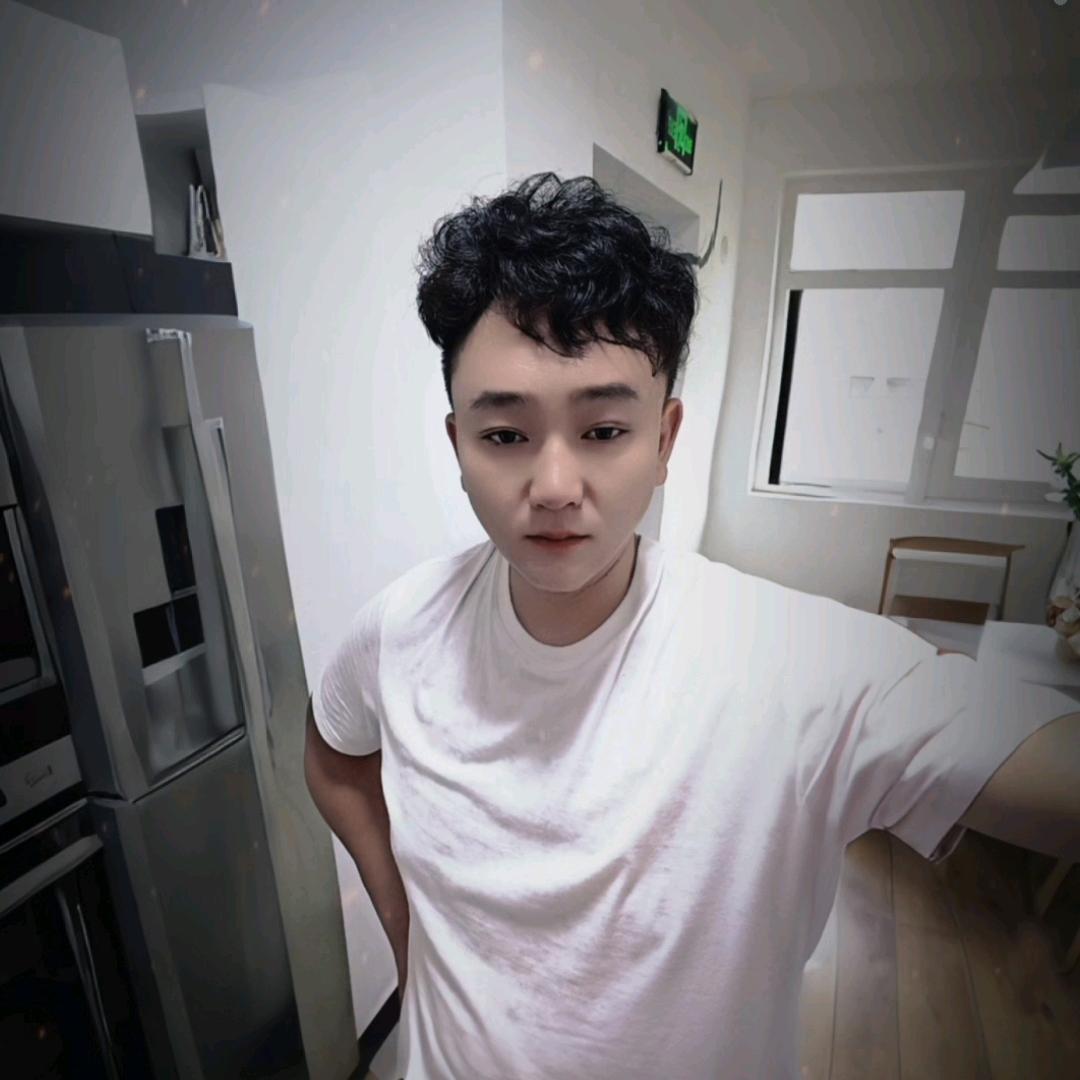 小男孩&
