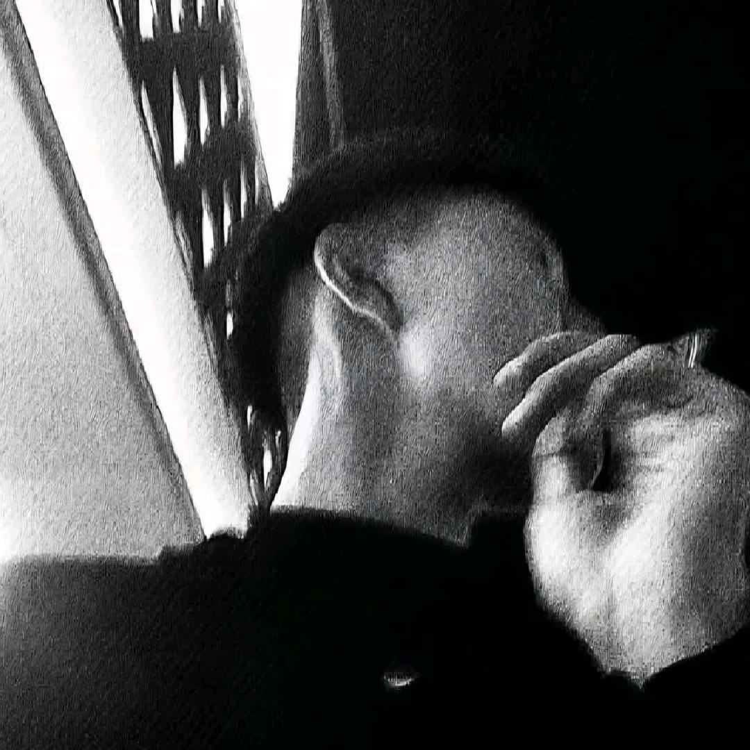 东.