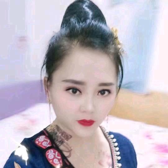 美丽的蝴蝶🦋🦋🦋🌹🌹🌹