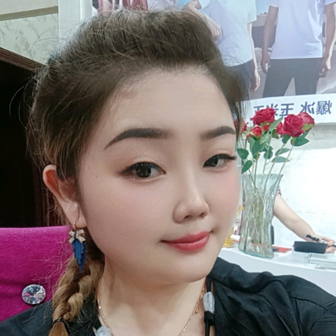 丸子头81年小姐姐