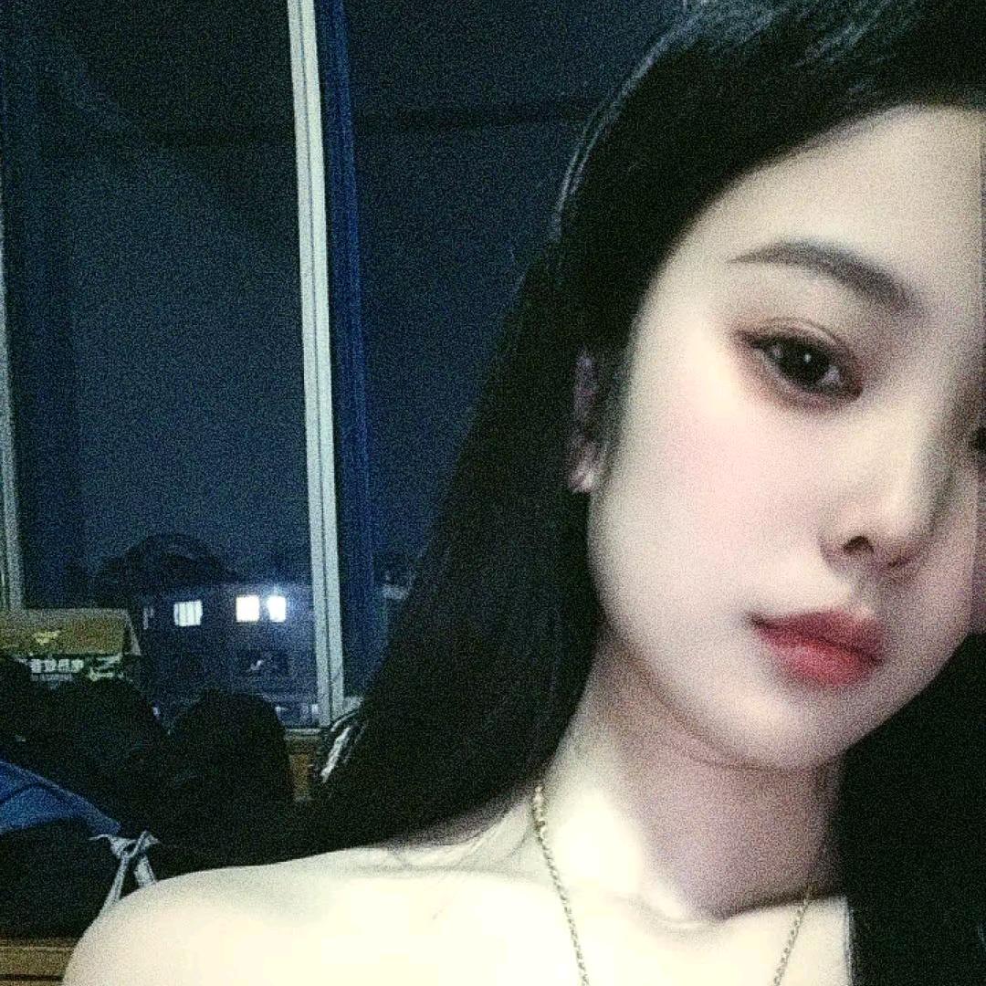 一颗快乐的小梅子