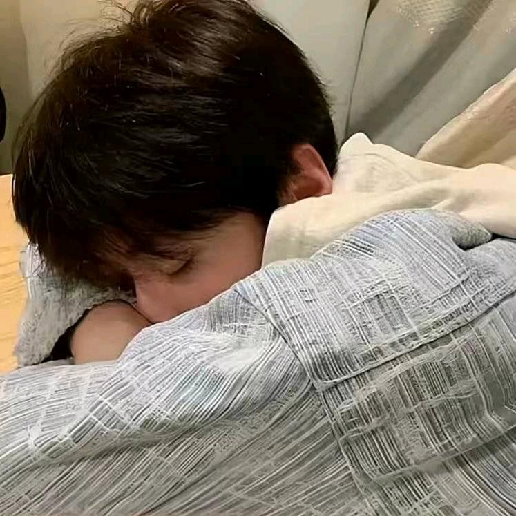 奋斗中的小青年