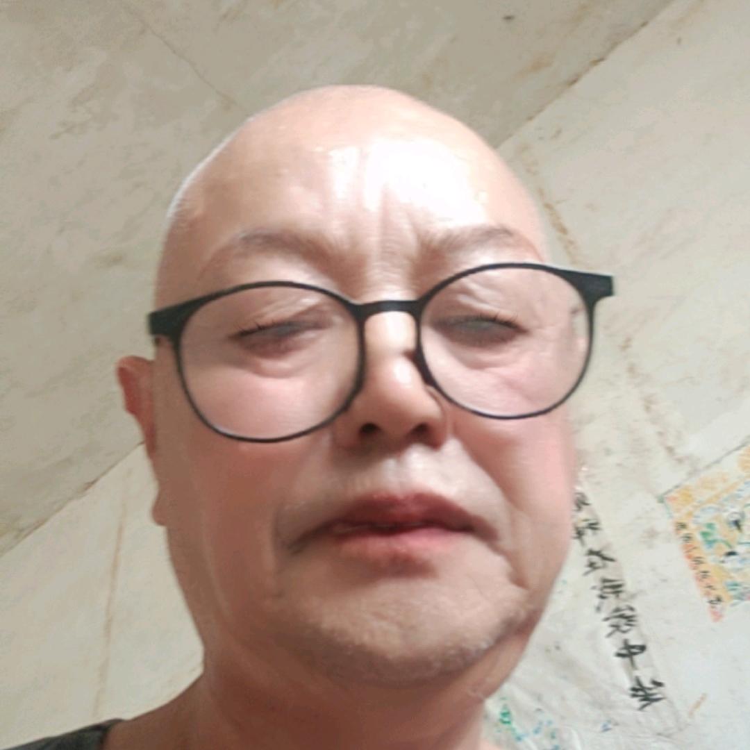 龙岳方单身