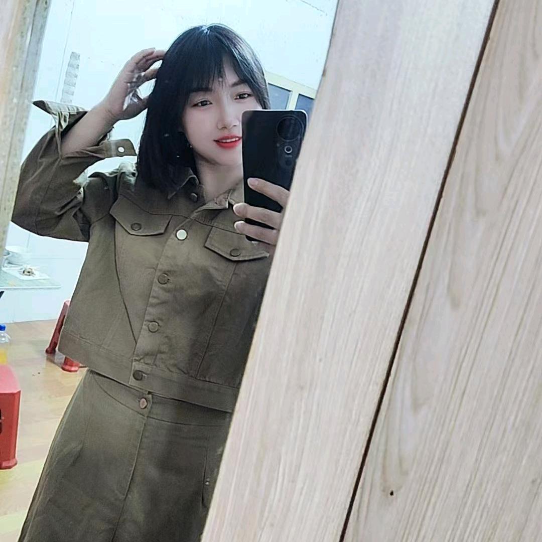 小同🎤(有点笨)