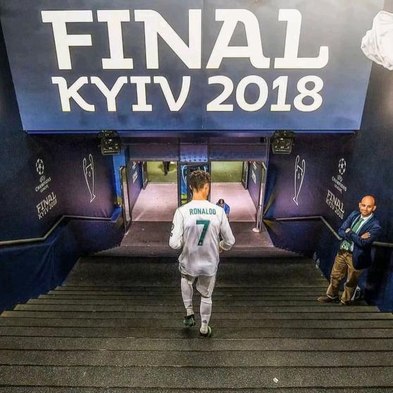 别嘲笑我的双下巴了