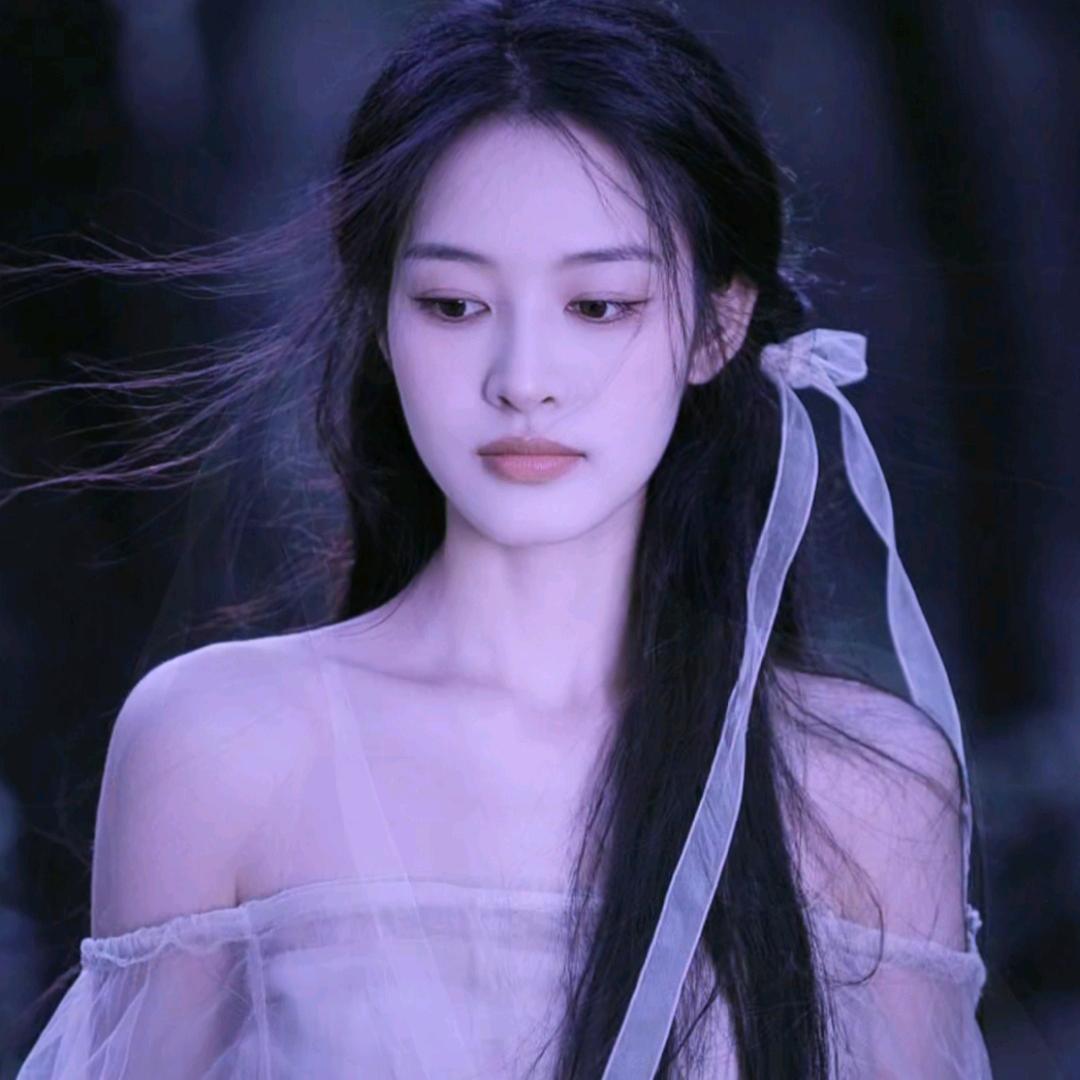 李粟