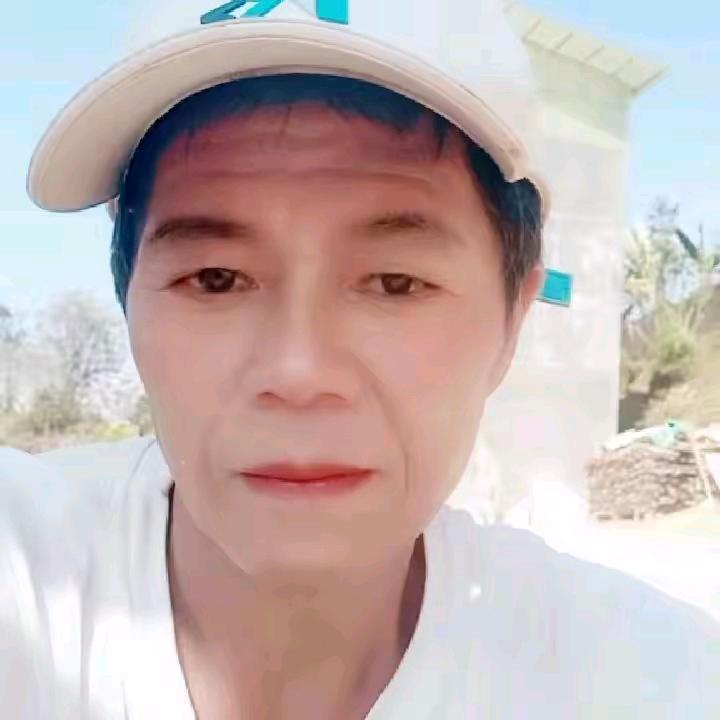 陳**文山人来哪。