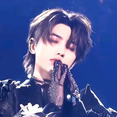 夜语玺风（三角洲收藏家）