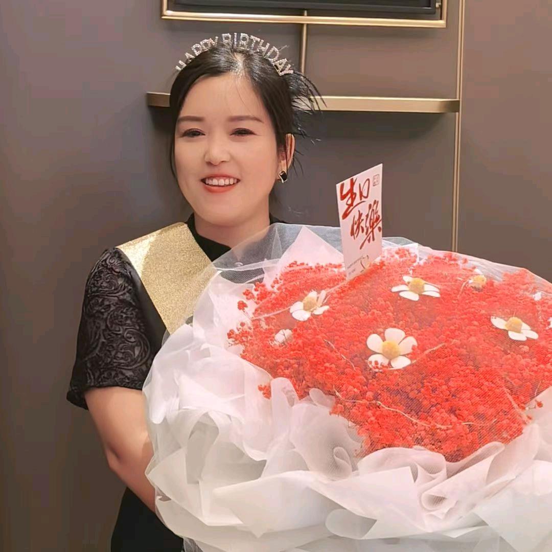 最帅老板娘