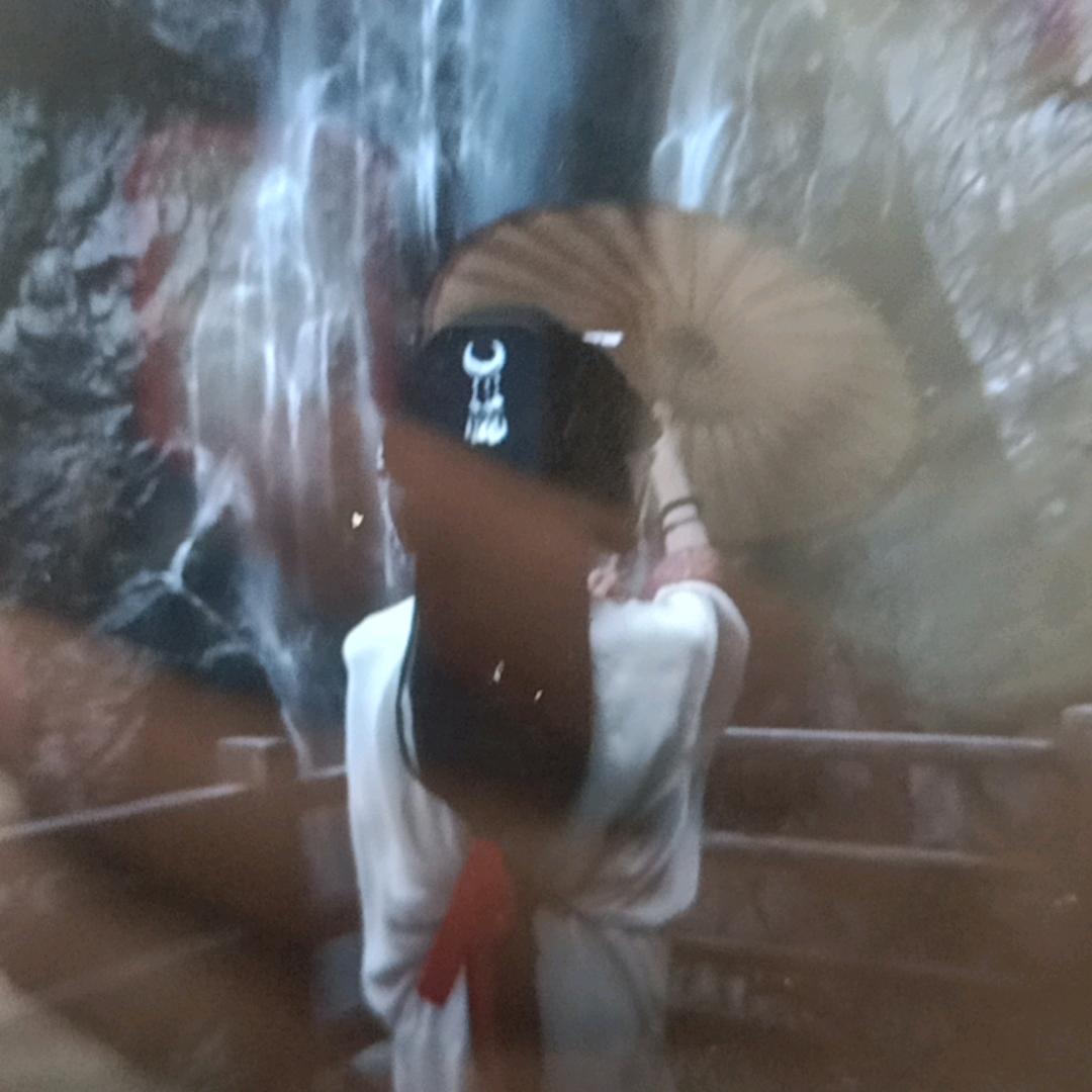 胡姐一个人