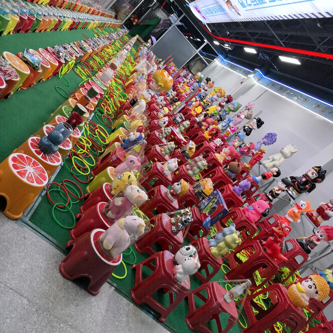 维京传奇动漫娱乐中心(新一百店)套圈