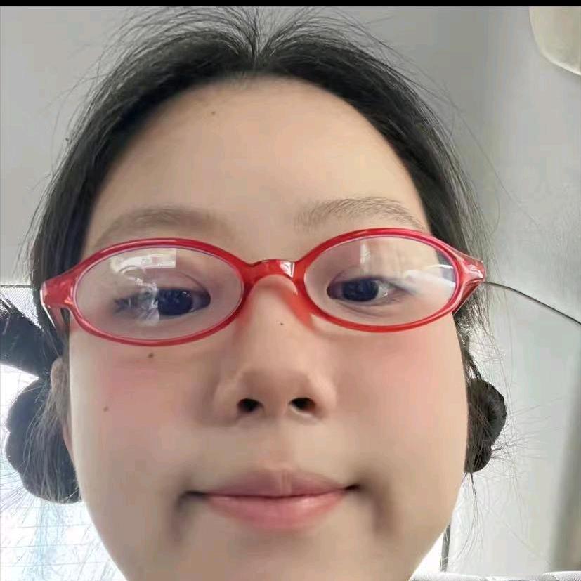 萱萱子.