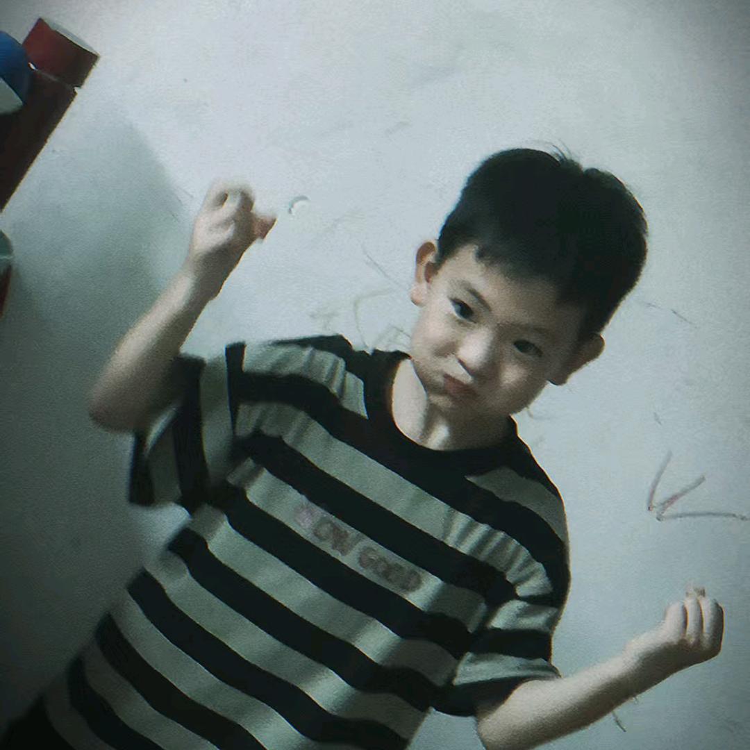 🧸快乐的小尚尚🧸