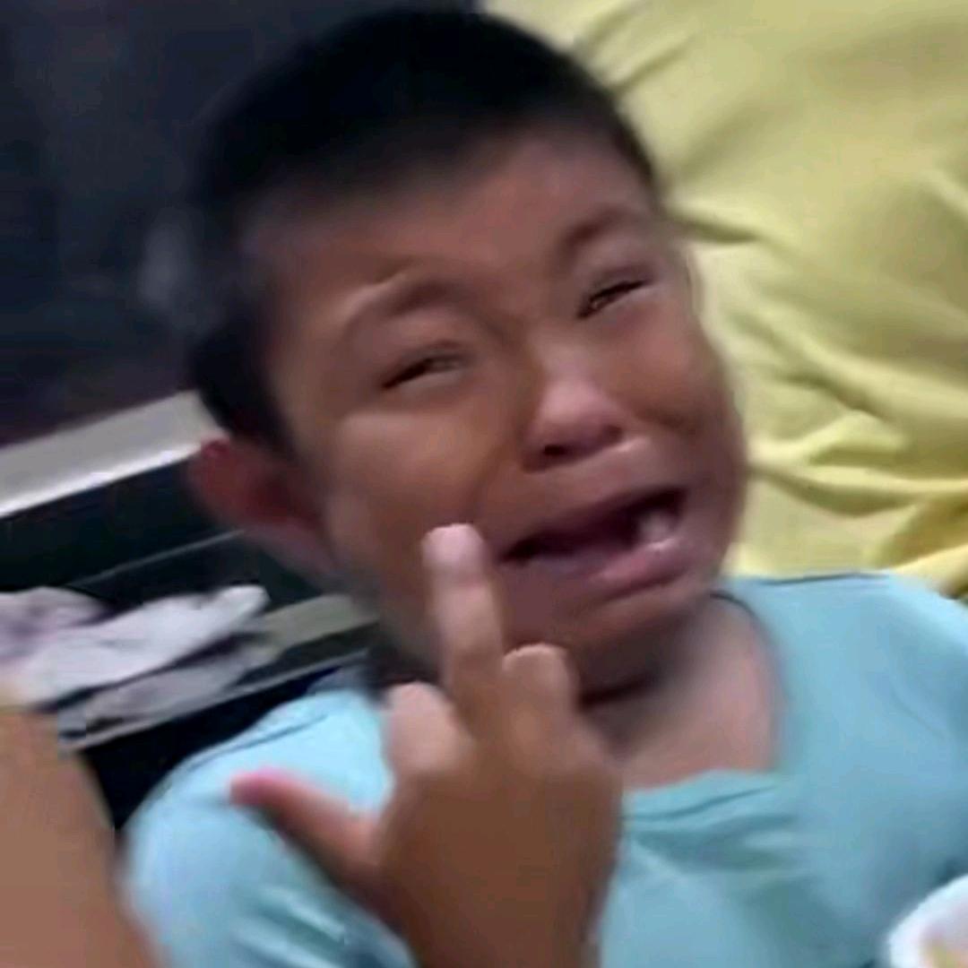 厄运快走开，再监视一个看看呢？玛德就是你